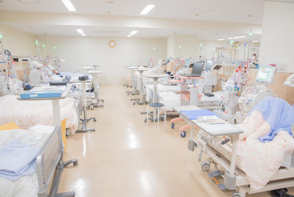 明理会中央総合病院（透析室/常勤）の看護師求人メイン写真3