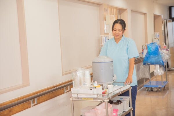 明理会中央総合病院（常勤）の看護助手求人メイン写真2