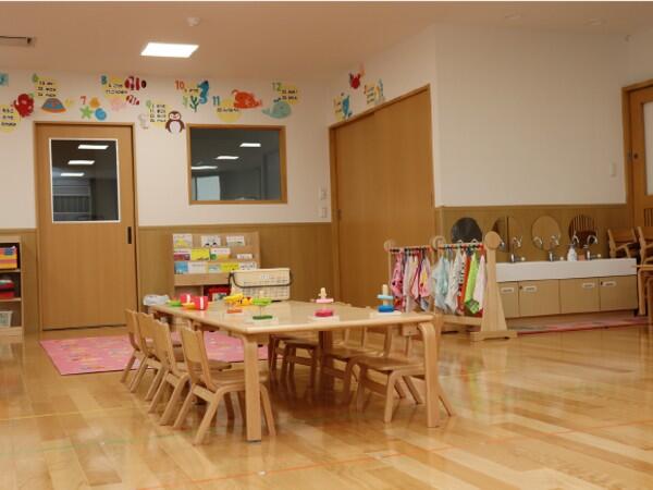 はなまる保育園（常勤）の保育士求人メイン写真2
