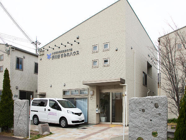 看護小規模多機能型居宅介護 伊川谷すみれハウス(夜勤専従パート)の介護職求人の写真