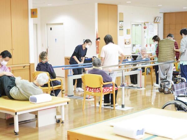 みのりの里 介護老人保健施設旭ヶ丘（日勤パート）の介護職求人メイン写真5