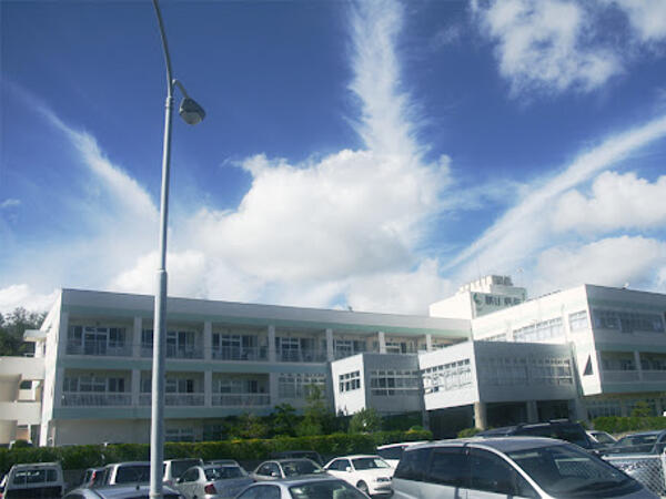 医療法人琉心会 勝山病院（契約職員/パート）の介護職求人メイン写真1