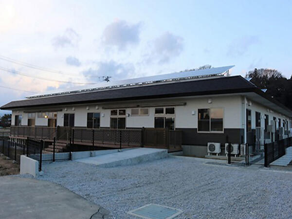 須賀川ケアハートガーデン 小規模多機能ホームやまゆり（正社員）の介護職求人の写真