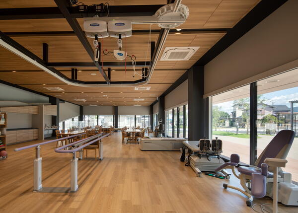 安形医院（外来・通所・訪問 / 常勤）の理学療法士求人メイン写真3