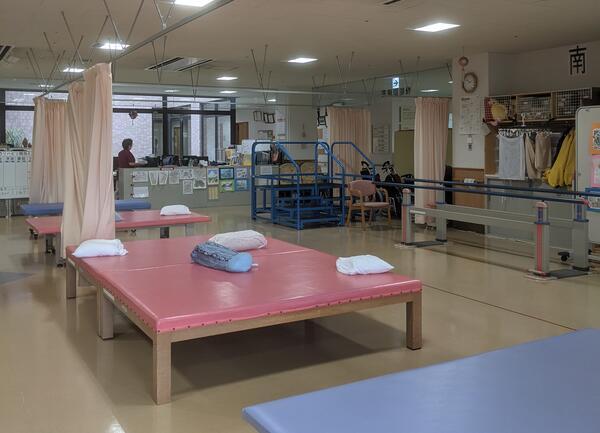 介護老人保健施設 都筑ハートフルステーション（パート）の理学療法士求人メイン写真5