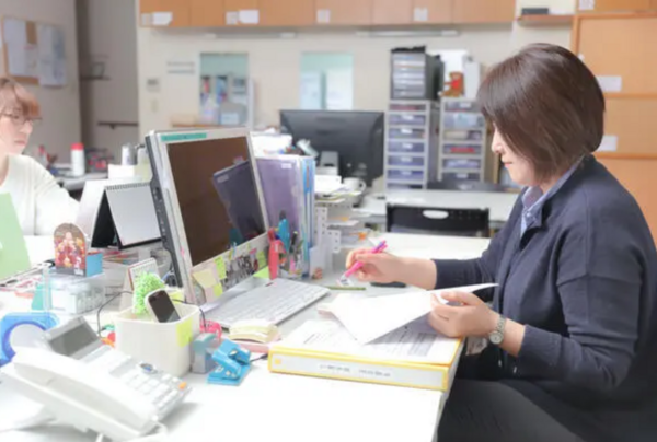 リボン彩訪問鍼灸マッサージ（請求・事務/常勤） の一般事務求人の写真