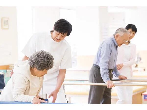 医療法人育生会　三好病院（一般病棟/パート）の介護福祉士求人メイン写真3