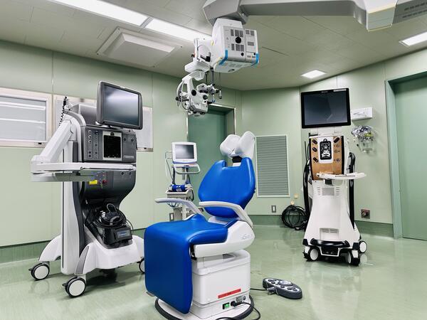 オリンピア眼科病院（常勤）の臨床工学技士求人メイン写真5