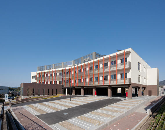 介護老人保健施設　翡翠苑（パート）の調理師/調理員求人の写真