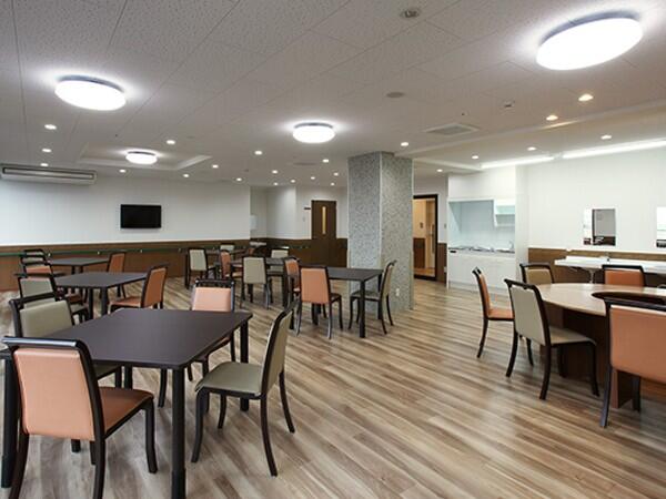 サービス付き高齢者向け住宅　悠縁（夜勤パート）の介護福祉士求人メイン写真4