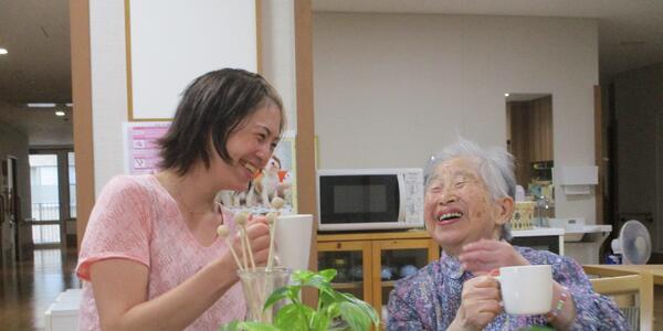 特別養護老人ホーム 及びショートステイ（一般職及びリーダー候補/常勤）の介護福祉士求人メイン写真3