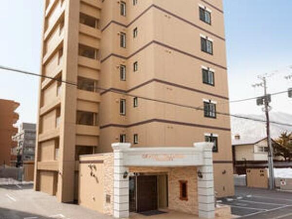 サービス付き高齢者向け住宅　グランウエルネス山鼻（正社員）の調理師/調理員求人の写真