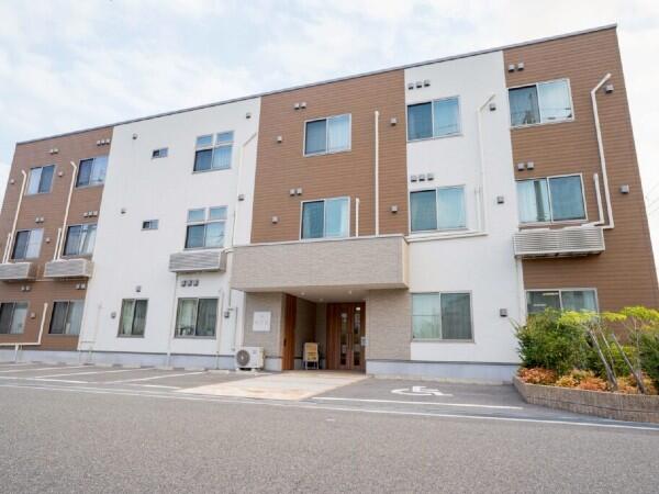 サービス付き高齢者向け住宅彩乃里（常勤）の介護職求人の写真