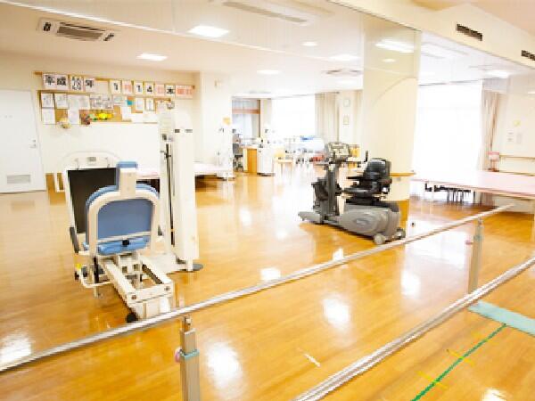 介護老人保健施設有隣（パート）の准看護師求人メイン写真4