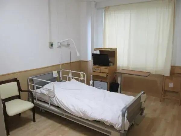 医療法人育生会　三好病院（一般病棟/パート）の介護職求人メイン写真2