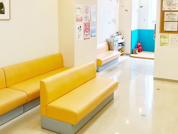 南千住こどもクリニック（有期雇用 / パート）の医療事務求人の写真