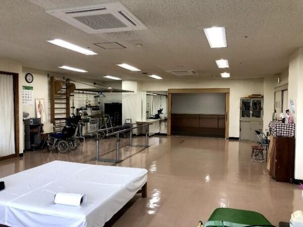 悠愛病院・悠愛病院介護医療院（夜勤専従/常勤）の看護師求人メイン写真3