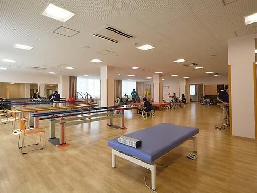 介護老人保健施設恵風苑（常勤）の准看護師求人メイン写真4