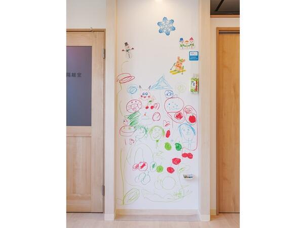 エミーキッズクリニック（パート）の臨床心理士求人サブ写真2