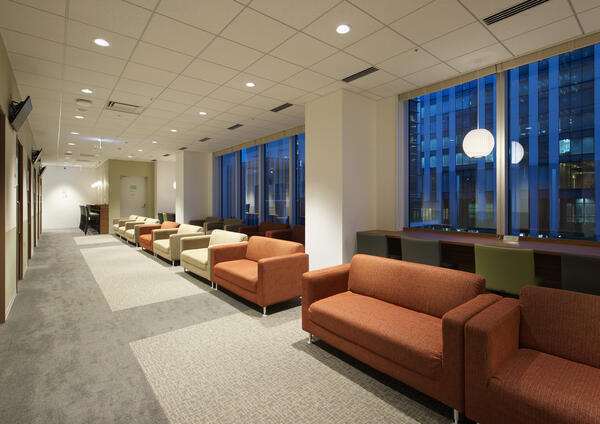 みなとみらい夢クリニック（パート）の保育士求人メイン写真3