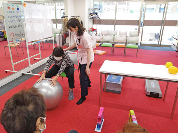 リハビリ型デイサービス  レコードブック西新井大師（常勤）の看護師求人メイン写真5