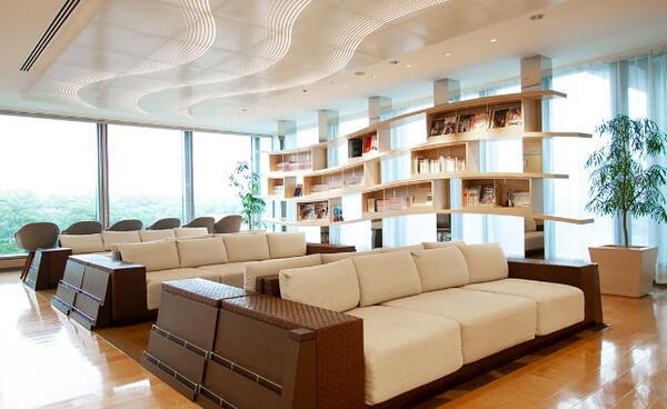 アムス丸の内パレスビルクリニック（パート）の臨床検査技師求人メイン写真2