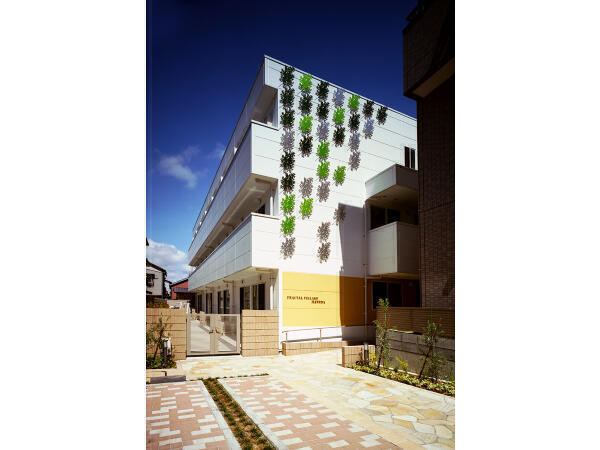 グループホームフラクタルビレッジ羽田（パート）の介護福祉士求人メイン写真1