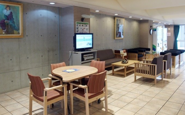 介護老人保健施設ライフプラザ新緑（常勤）の看護師求人メイン写真2