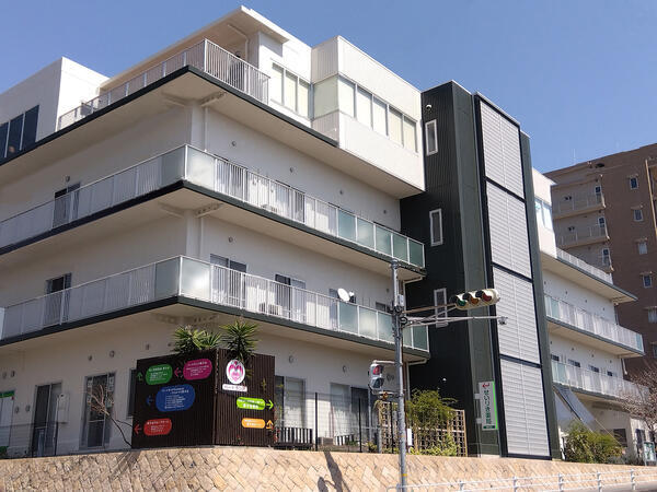 介護付き有料老人ホーム ハートランド舞子台（夜勤専従/パート）の介護職求人の写真