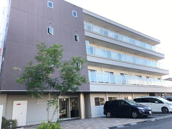 介護付有料老人ホームふじの家観音（常勤） の介護職求人の写真