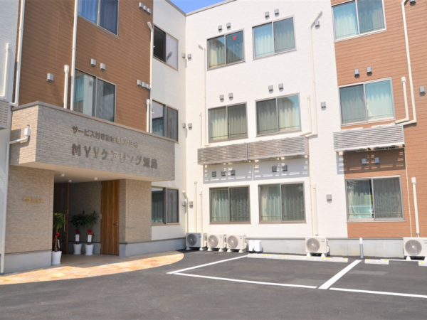 MYYケアリング萱島（パート）の介護福祉士求人メイン写真3