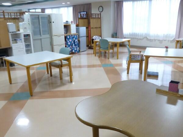 老人保健施設さくら苑リハビリセンター（常勤）の介護職求人メイン写真2