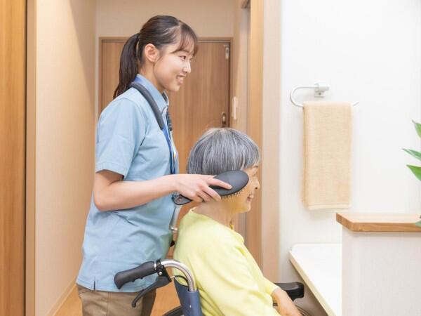 介護付有料老人ホーム はなことば相模原（ケアスタッフ／パート）の介護職求人メイン写真2