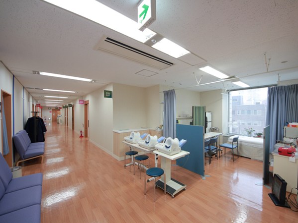 サン虎の門クリニック（パート）の臨床検査技師求人メイン写真2