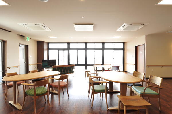 地域密着型特別養護老人ホームおがわ苑（夜勤専従パート）の介護職求人メイン写真3