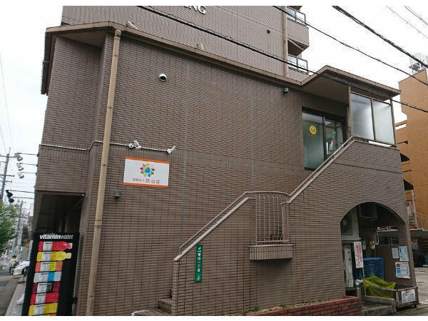 有限会社エイ・アンド・ティー セントラルキッチン（配送ドライバー/パート）の送迎ドライバー求人の写真