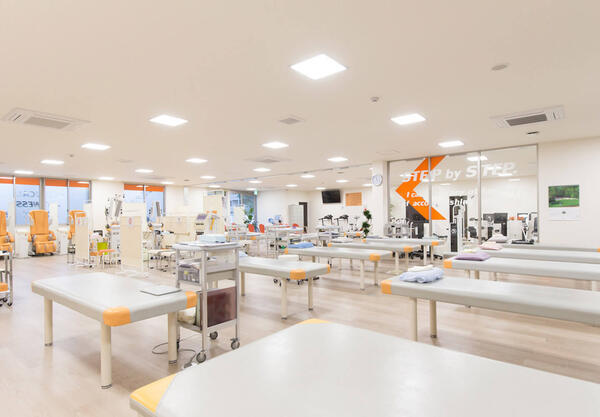 まつもと整形外科クリニック（契約社員）の理学療法士求人メイン写真3