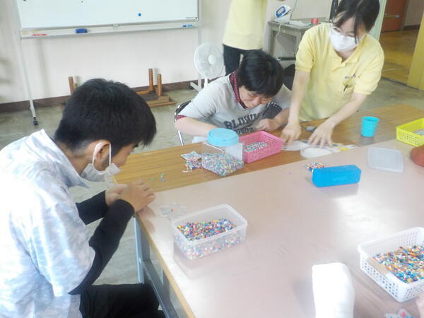 箕面市立あかつき園・ワークセンターささゆり（常勤）の支援員求人メイン写真2