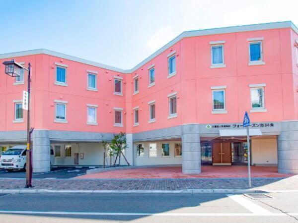 介護老人保健施設フォーシーズン南34条(管理者候補/常勤)の理学療法士求人の写真