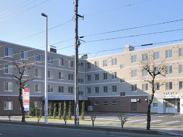 住宅型有料老人ホーム らくら新道東（常勤）の介護福祉士求人の写真