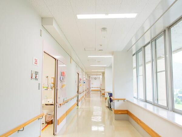 静岡富沢病院（常勤）の看護助手求人メイン写真2