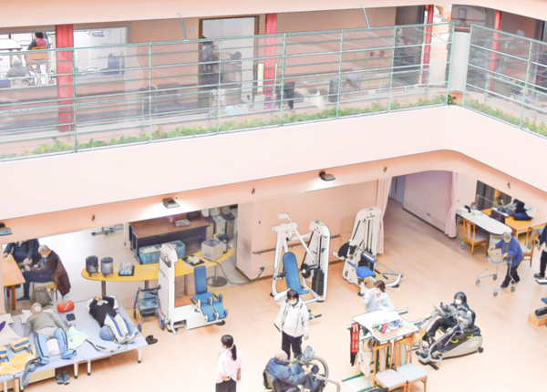 介護老人保健施設シルビウス・ケアセンター（常勤） の准看護師求人の写真