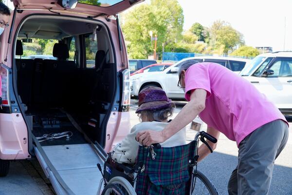 横浜市片倉三枚地域ケアプラザ（パート） の送迎ドライバー求人メイン写真4