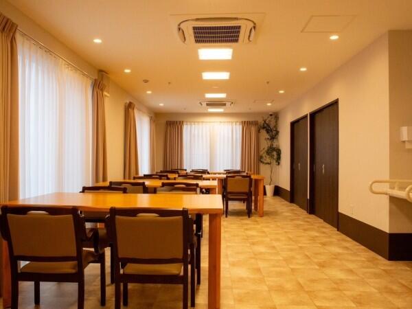 有料老人ホーム  ナーシングホームこころ（パート）の介護福祉士求人メイン写真3