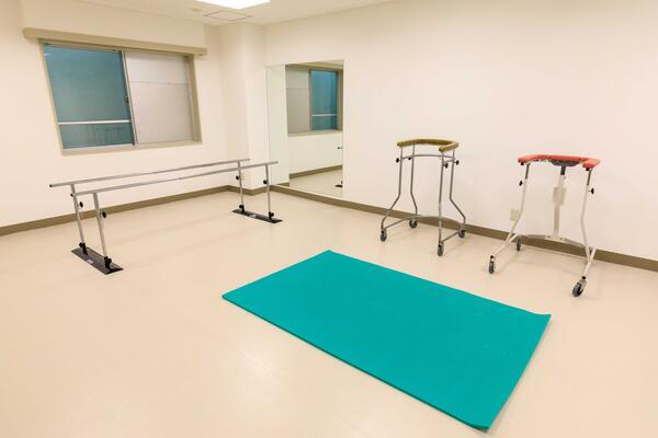 仁恵病院（パート）の理学療法士求人メイン写真4