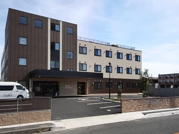 住宅型有料老人ホーム花の樹（常勤）の介護職求人の写真