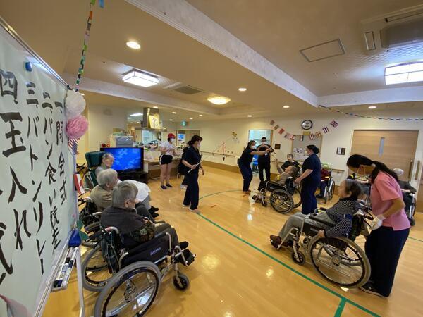 よみうりランド花ハウス（通所/常勤）の介護福祉士求人メイン写真1