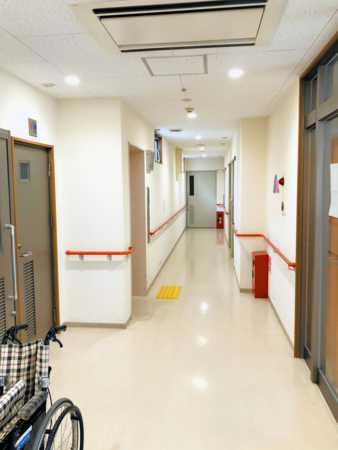 住宅型有料老人ホーム ナチュラル高槻安満北（施設長候補）の介護福祉士求人メイン写真2