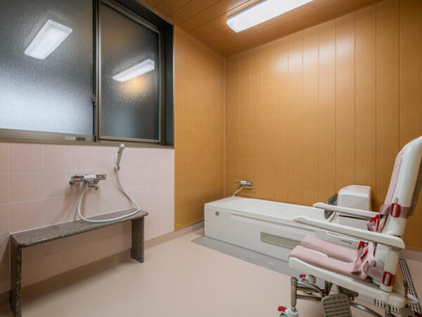 住宅型有料老人ホーム クローバー湯田（常勤）の介護職求人メイン写真5