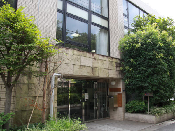 介護付き有料老人ホーム 板橋やすらぎの園 2号館（夜勤専従パート）の介護福祉士求人の写真